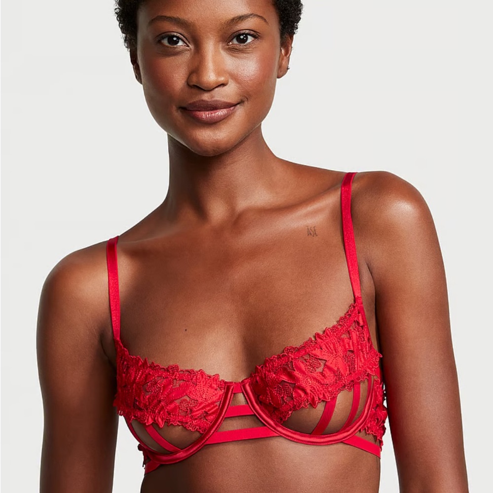 Satin Ziggy Glam Floral Embroidery Strappy Open-Cup Bra